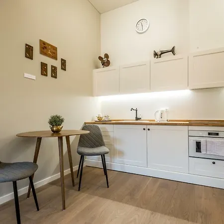 Angel House 38 Apartment